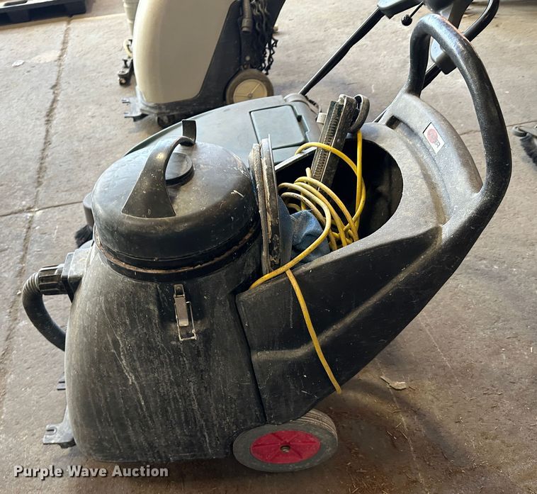 image for item LT9402 (2) floor cleaners