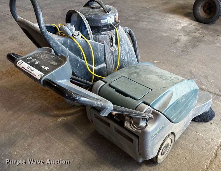 image for item LT9402 (2) floor cleaners