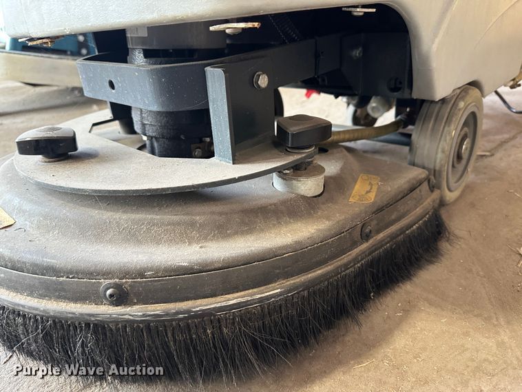 image for item LT9403 (2) floor sweepers