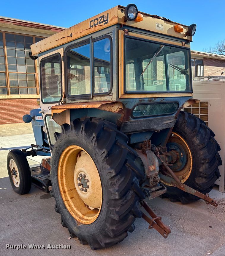 image for item LT9404 1973 Ford 3000  tractor