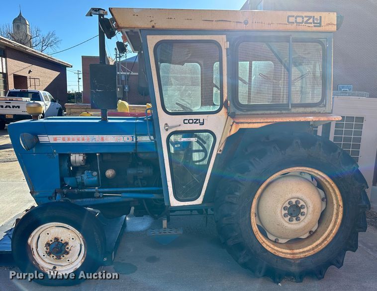 image for item LT9404 1973 Ford 3000  tractor