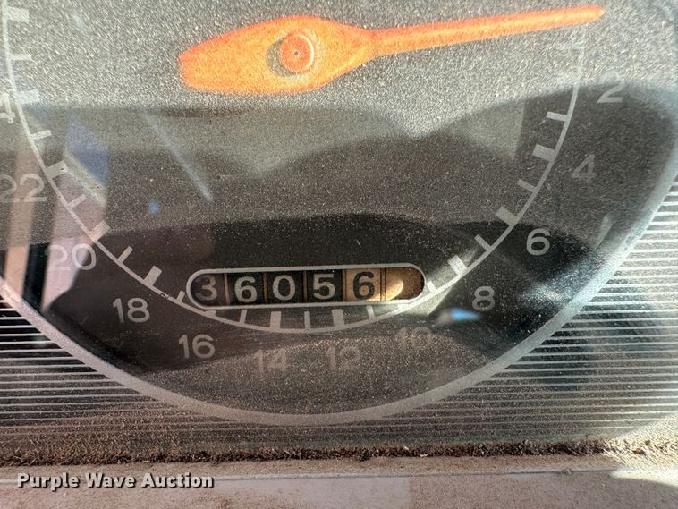 image for item LT9404 1973 Ford 3000  tractor