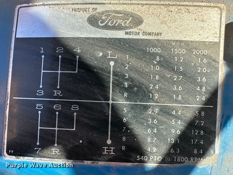 image for item LT9404 1973 Ford 3000  tractor