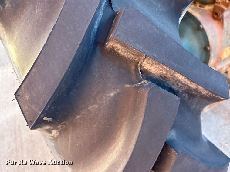 image for item LT9404 1973 Ford 3000  tractor