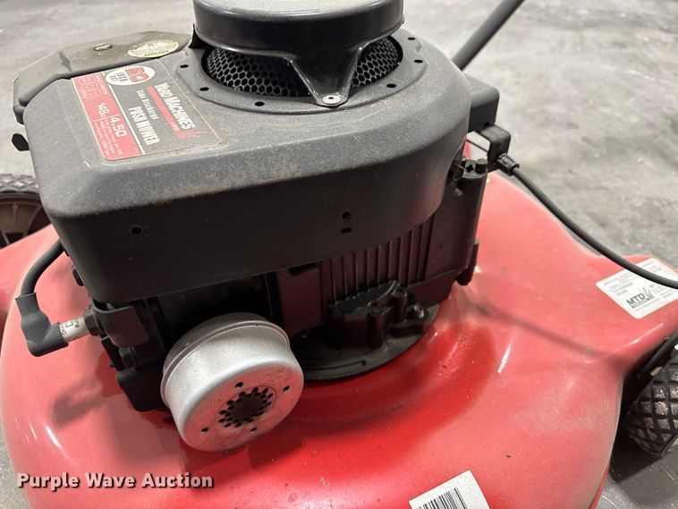 image for item LT9405 Yard Machines  lawn mower