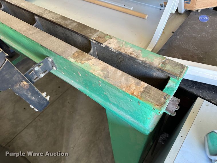 image for item LT9410 Oliver  wood lathe