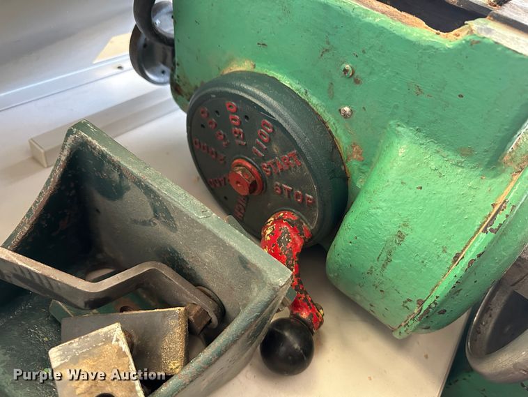 image for item LT9410 Oliver  wood lathe