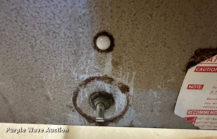 image for item LT9413 Duke  three well food warmer