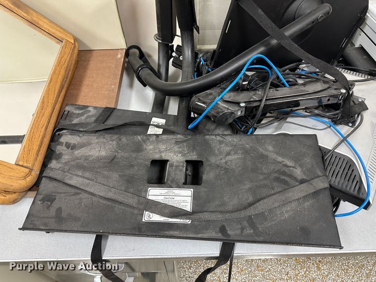 image for item LT9432 Office supplies and equipment