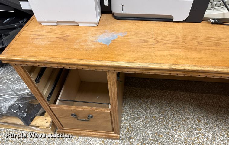 image for item LT9432 Office supplies and equipment