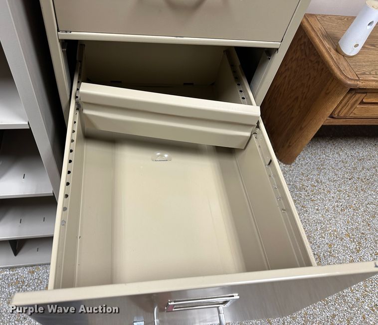 image for item LT9432 Office supplies and equipment