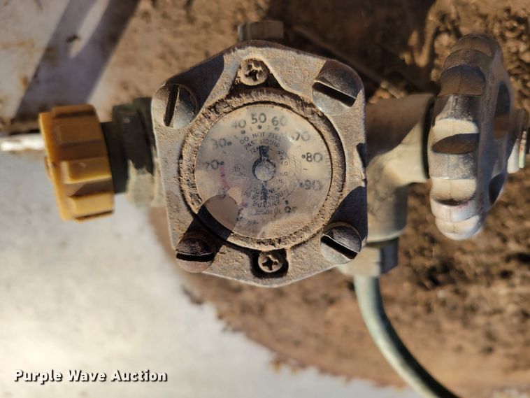 image for item LX9296 (2) 500 gallon propane tanks