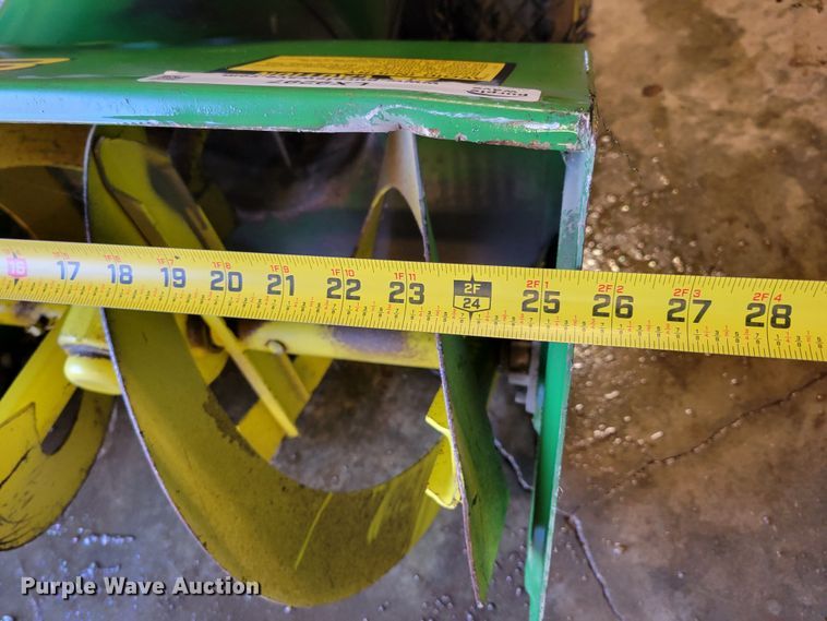 image for item LX9297 John Deere 826  snow blower