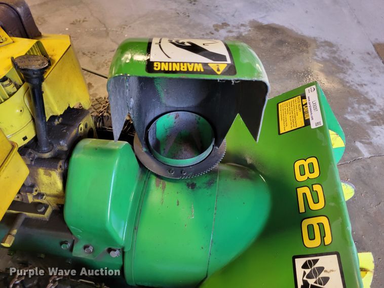 image for item LX9297 John Deere 826  snow blower