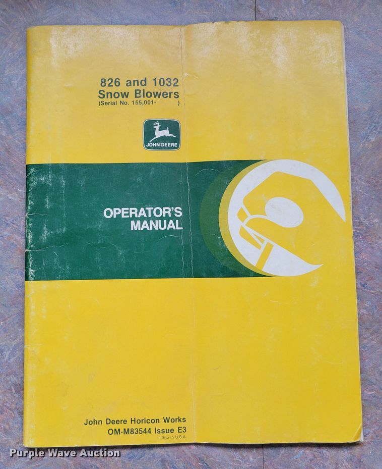 image for item LX9297 John Deere 826  snow blower