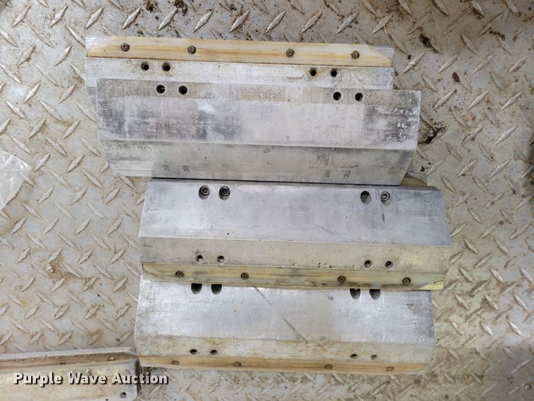 image for item LX9299 1998 Pace American CS610SA  sewer inspection trailer