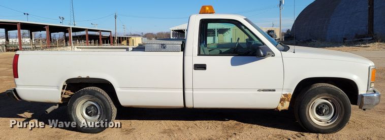 image for item LX9300 1998 Chevrolet C1500  pickup truck