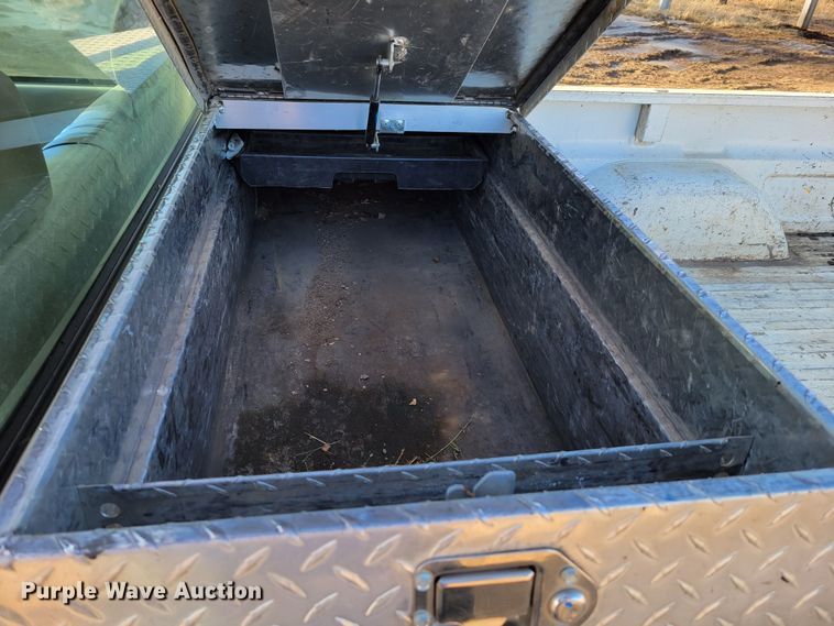 image for item LX9300 1998 Chevrolet C1500  pickup truck