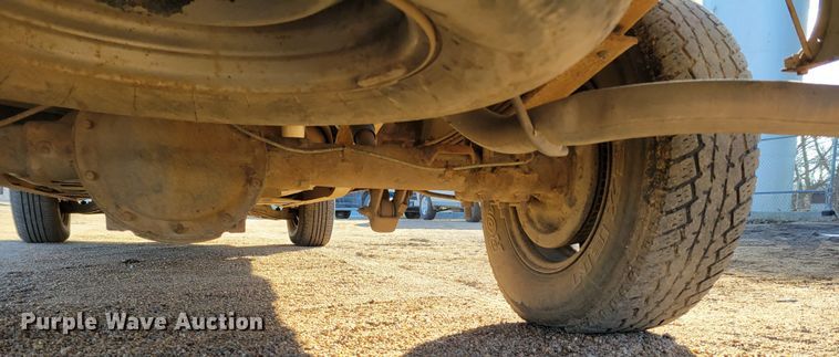 image for item LX9300 1998 Chevrolet C1500  pickup truck