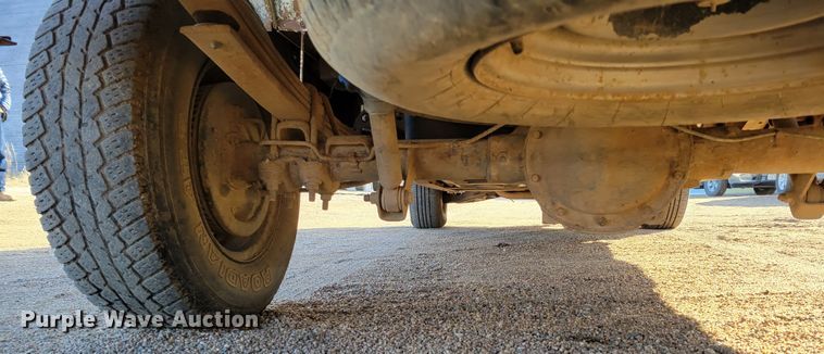 image for item LX9300 1998 Chevrolet C1500  pickup truck