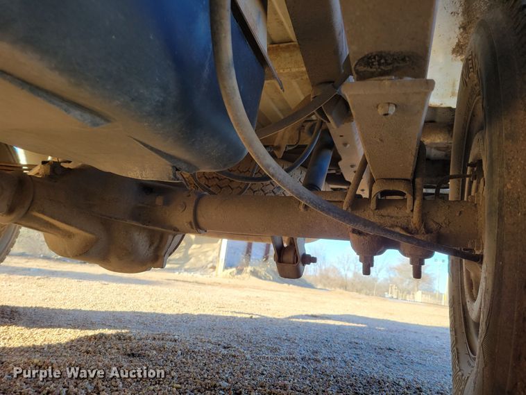 image for item LX9300 1998 Chevrolet C1500  pickup truck