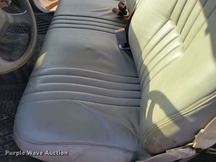 image for item LX9300 1998 Chevrolet C1500  pickup truck