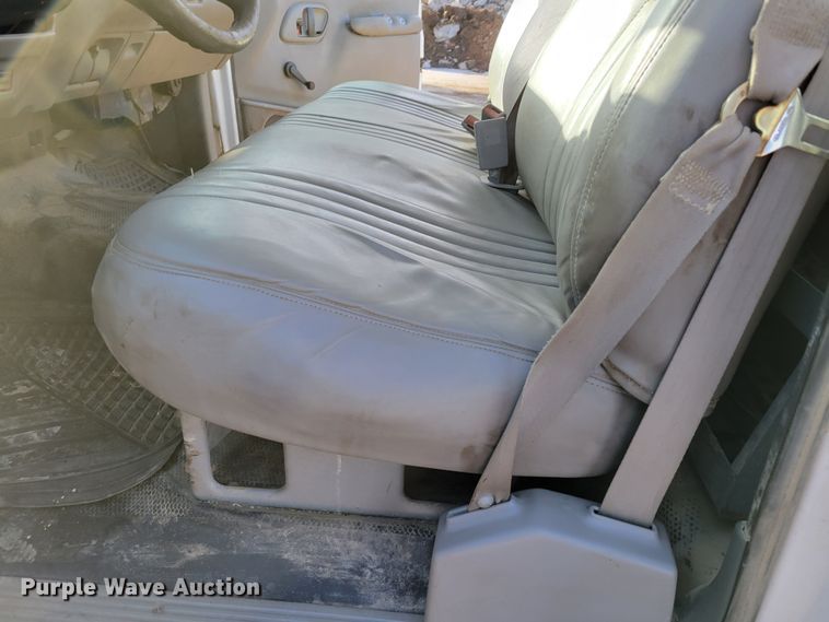 image for item LX9300 1998 Chevrolet C1500  pickup truck