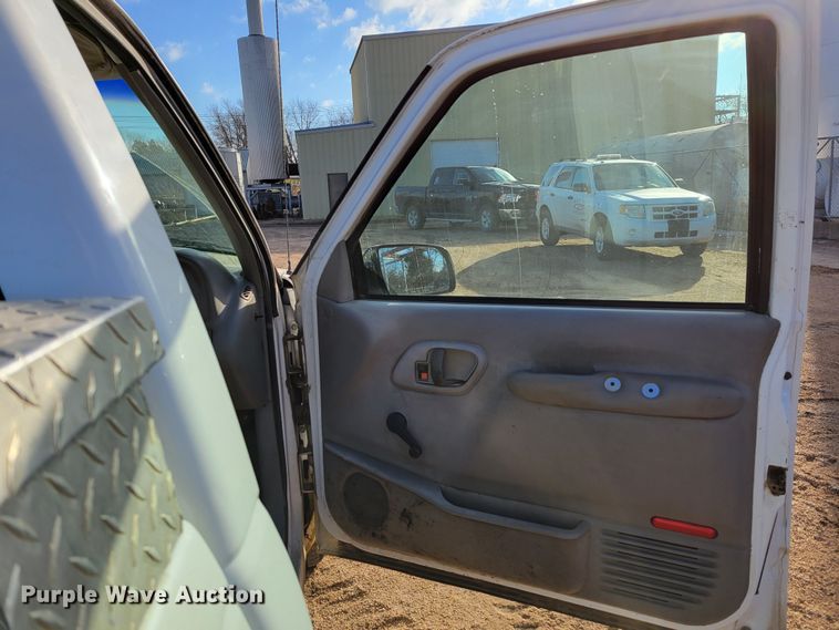 image for item LX9300 1998 Chevrolet C1500  pickup truck