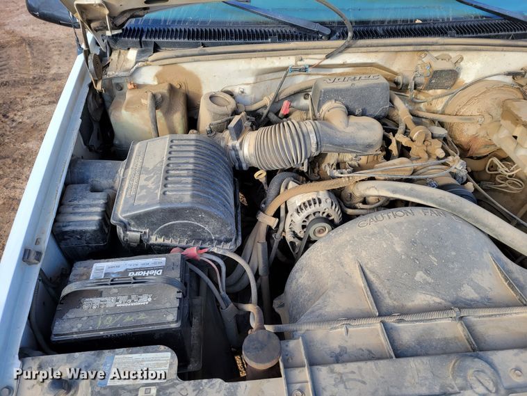 image for item LX9300 1998 Chevrolet C1500  pickup truck