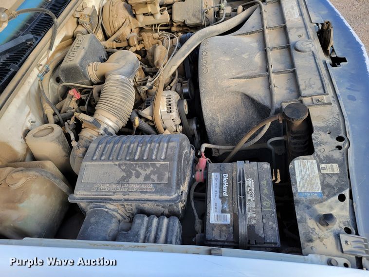 image for item LX9300 1998 Chevrolet C1500  pickup truck