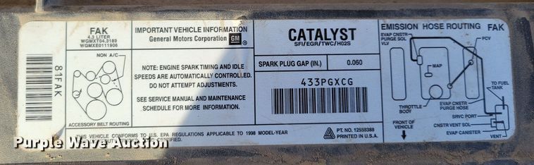 image for item LX9300 1998 Chevrolet C1500  pickup truck