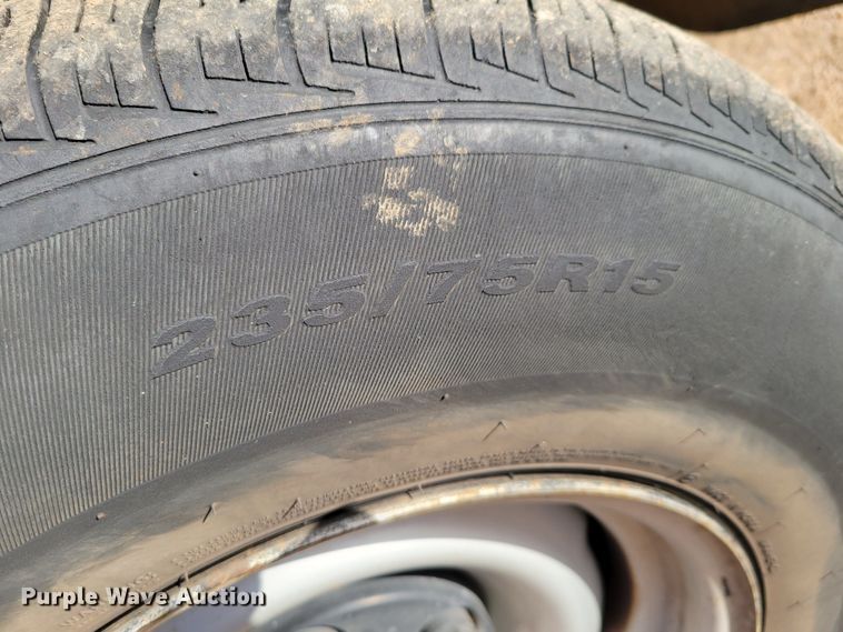 image for item LX9300 1998 Chevrolet C1500  pickup truck