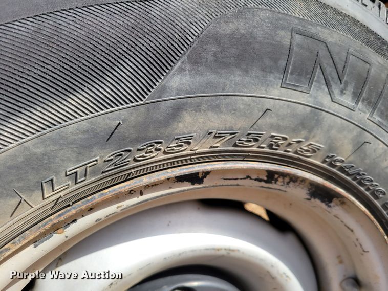 image for item LX9300 1998 Chevrolet C1500  pickup truck