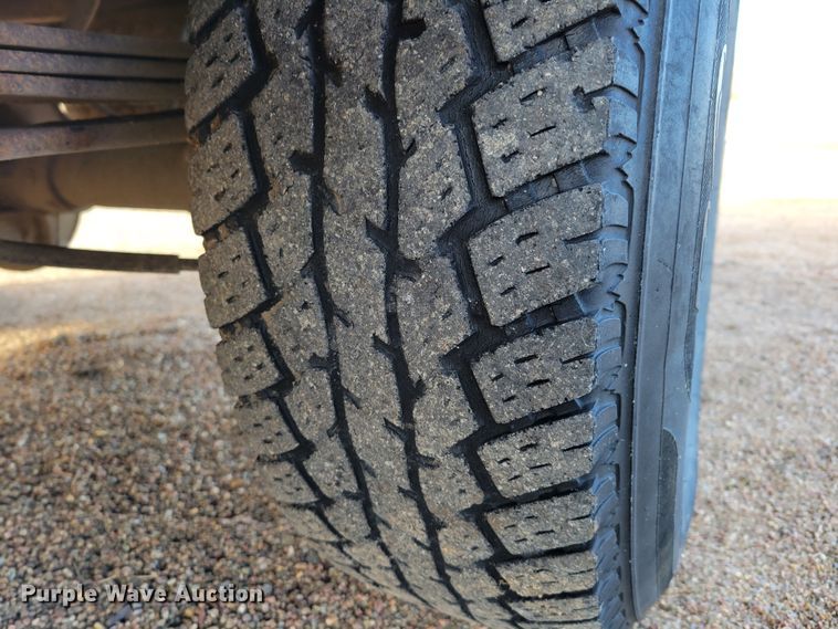 image for item LX9300 1998 Chevrolet C1500  pickup truck