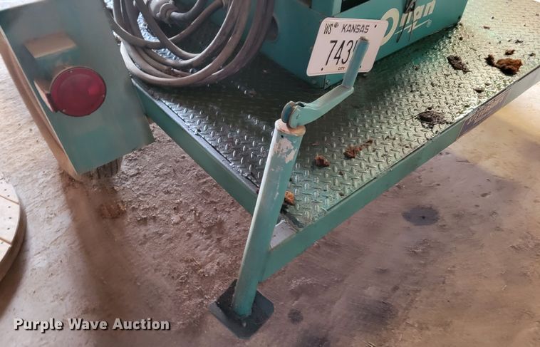 image for item LX9301 2010 Onan 30SK  generator