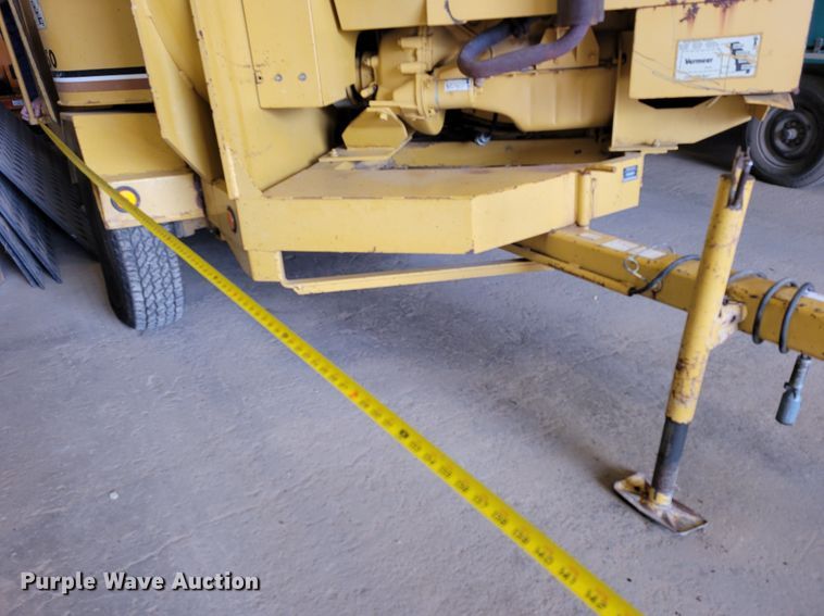 image for item LX9302 1992 Vermeer 1250BC  wood chipper