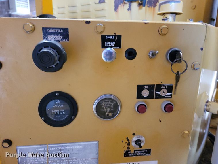 image for item LX9302 1992 Vermeer 1250BC  wood chipper