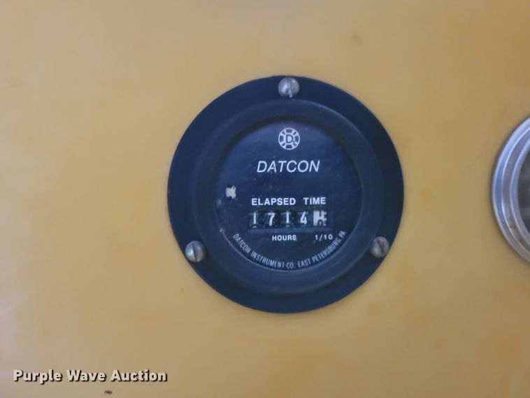 image for item LX9302 1992 Vermeer 1250BC  wood chipper