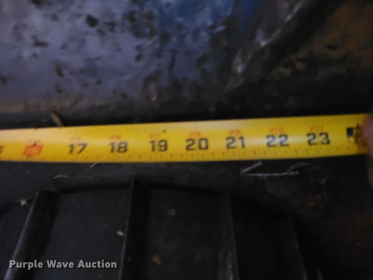 image for item LX9302 1992 Vermeer 1250BC  wood chipper