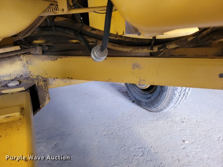 image for item LX9302 1992 Vermeer 1250BC  wood chipper