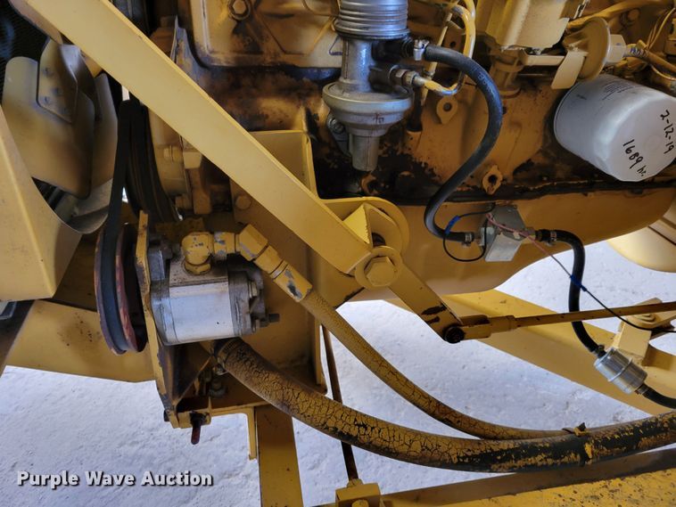 image for item LX9302 1992 Vermeer 1250BC  wood chipper