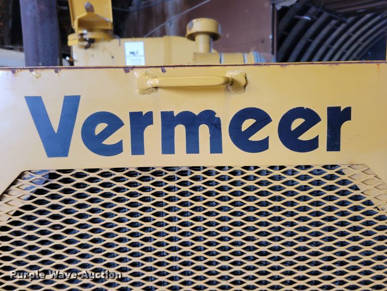 image for item LX9302 1992 Vermeer 1250BC  wood chipper