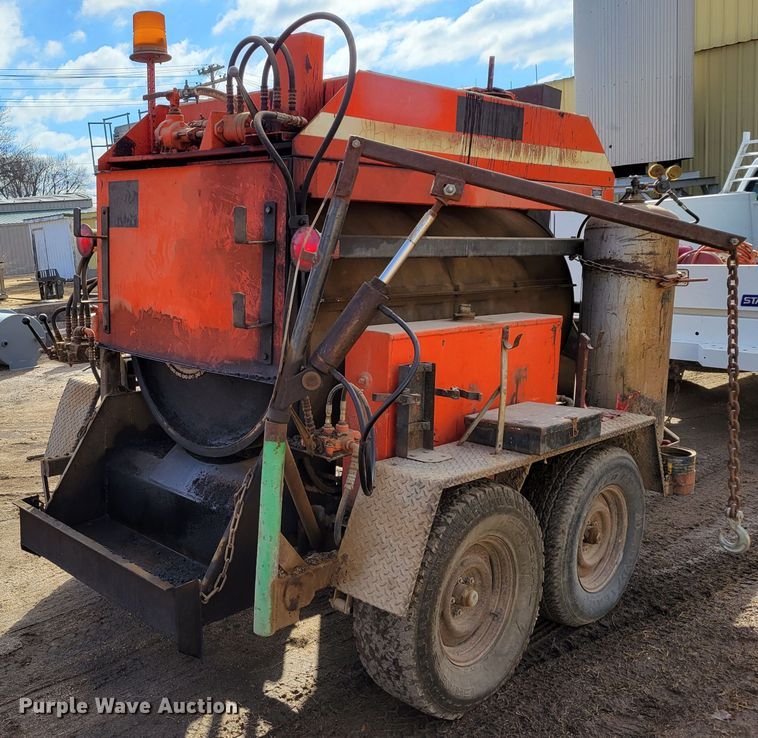 image for item LX9303 Pitchman Road Maintenance 720  pothole patcher