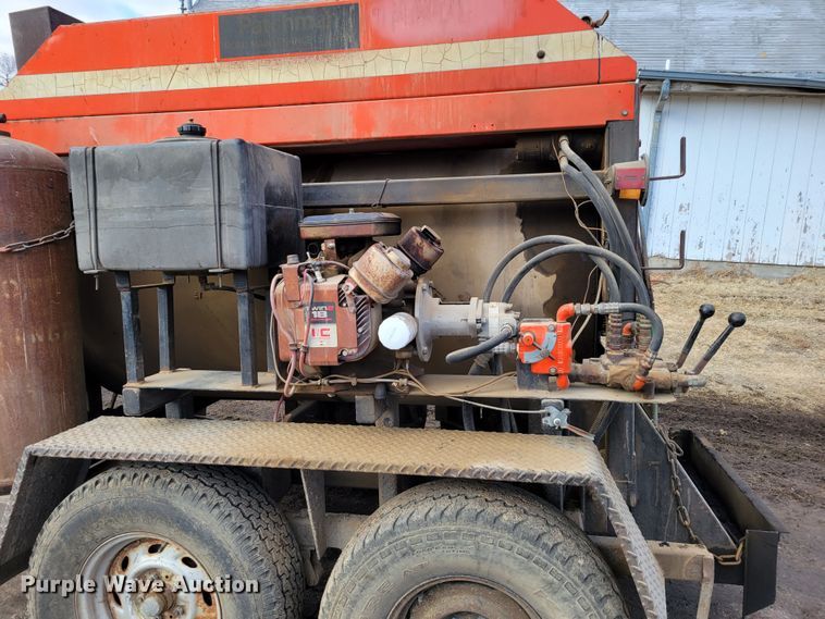 image for item LX9303 Pitchman Road Maintenance 720  pothole patcher