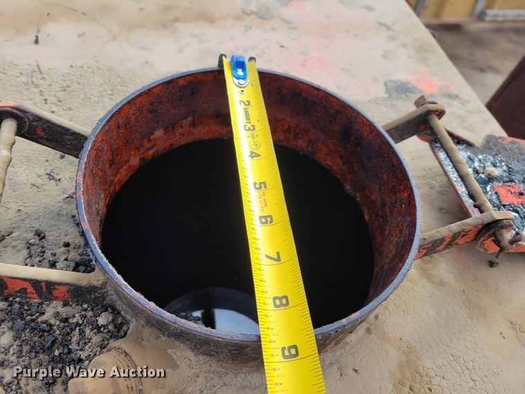 image for item LX9303 Pitchman Road Maintenance 720  pothole patcher