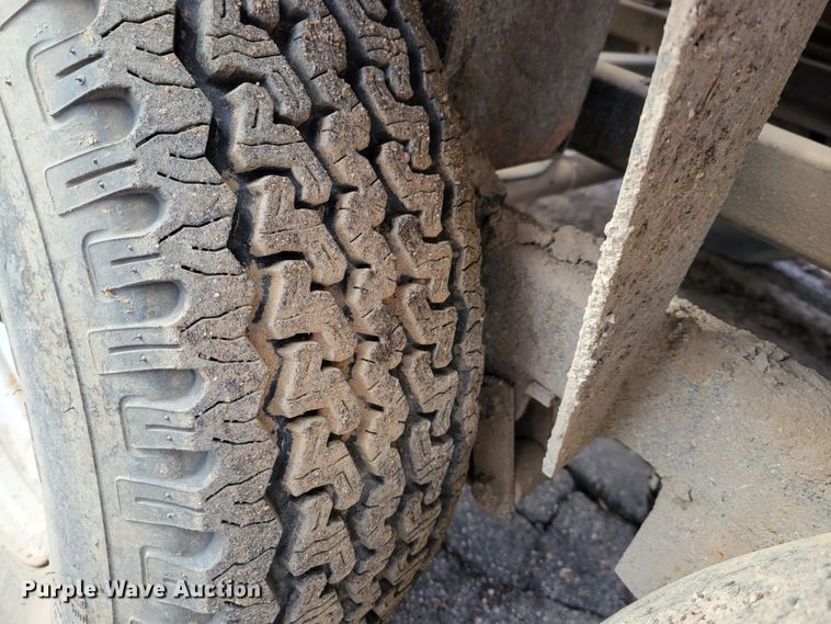 image for item LX9303 Pitchman Road Maintenance 720  pothole patcher