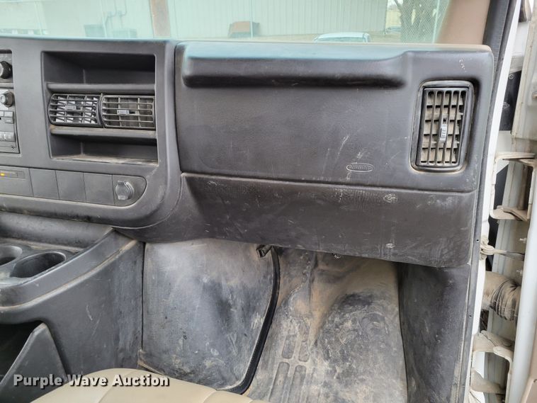 image for item LX9304 2008 Chevrolet Express 1500