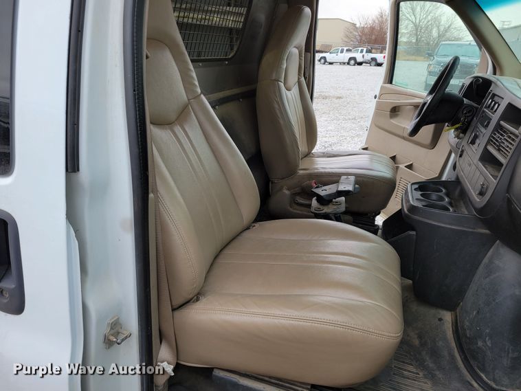 image for item LX9304 2008 Chevrolet Express 1500