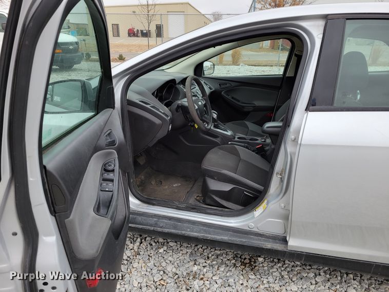 image for item LX9305 2012 Ford Focus SE