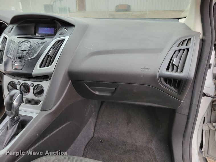 image for item LX9305 2012 Ford Focus SE
